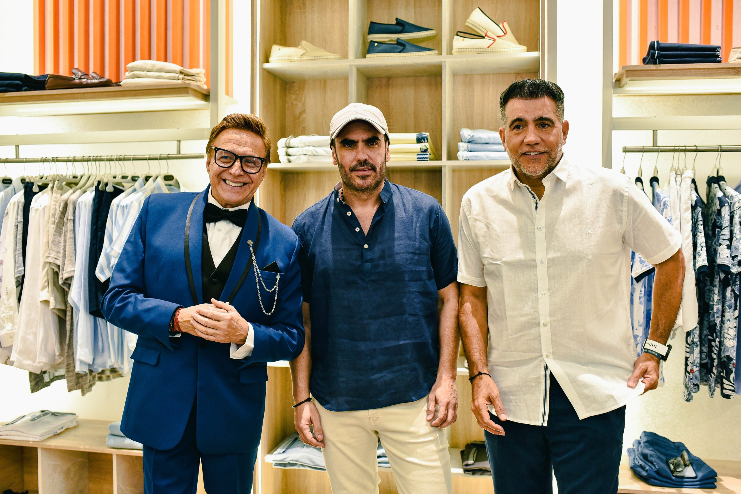 Jairo Martínez, manager; Lincoln Palomeque, actor y Carlos Calero, presentador.