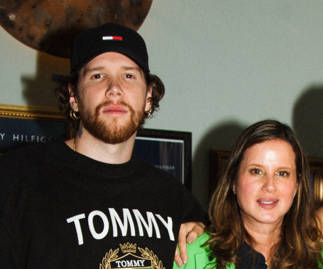 David Escobar, cantante de Piso 21 y Lina De Vivero, relacionista pública, asistieron al evento.