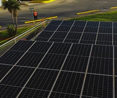 Primax Colombia lanza proyecto de autogeneración eléctrica con la inauguración de más de 1.200 paneles solares.