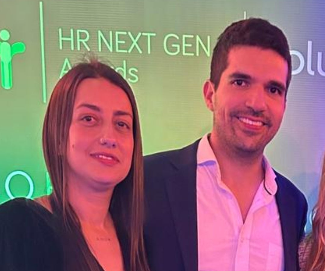 Laura Atehortua gerente de producto Apprecio y Juan Camilo Valencia Country Manager Colombia en Apprecio.