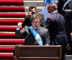 Javier Milei se posesionó como presidente de Argentina