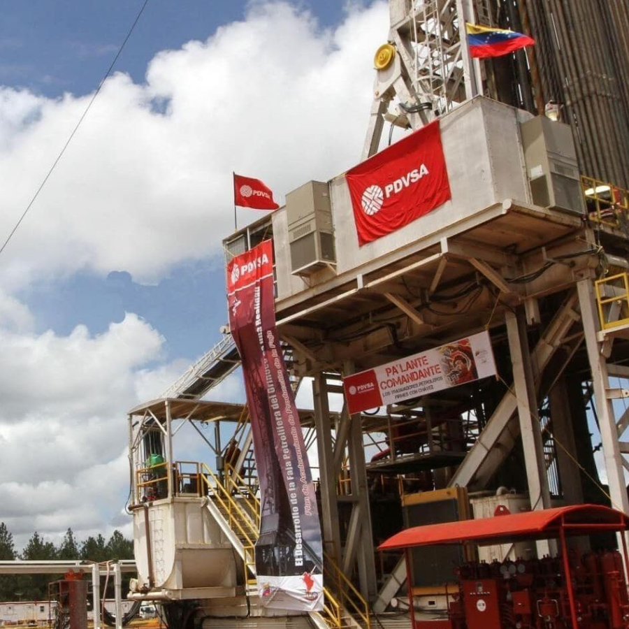 Venezuela aumenta exportaciones petroleras a 921.000 bpd en noviembre, pero cae respecto al año pasado