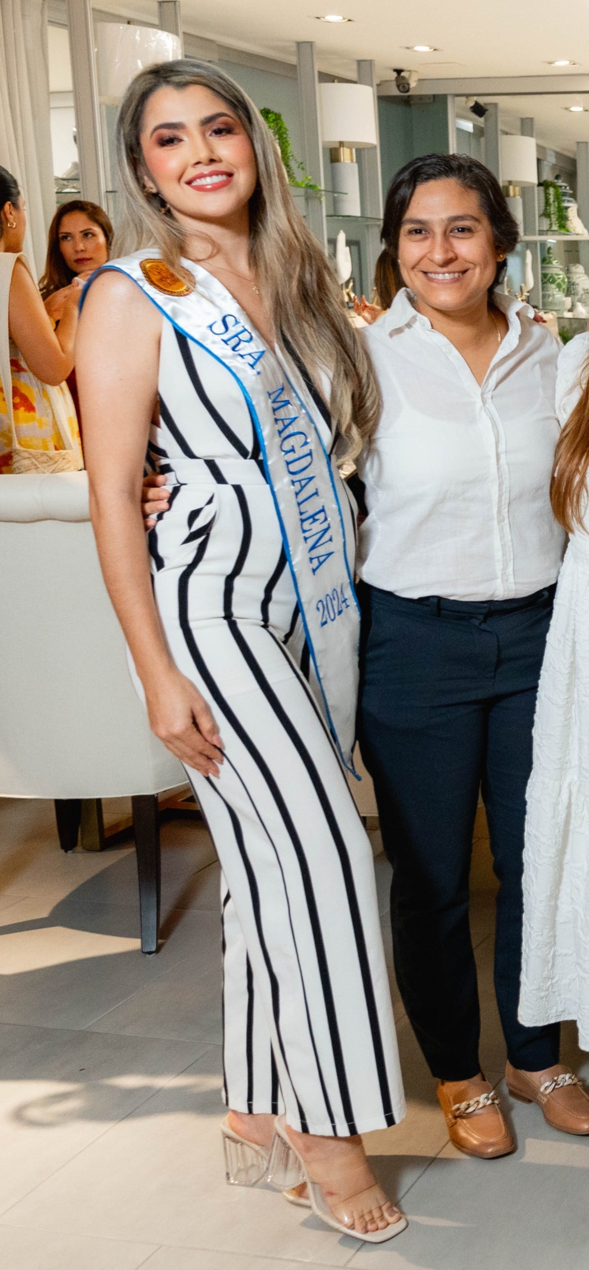 Lina Cera, Sra Magdalena y Yeimy Noguera, CEO de Caribbean Container