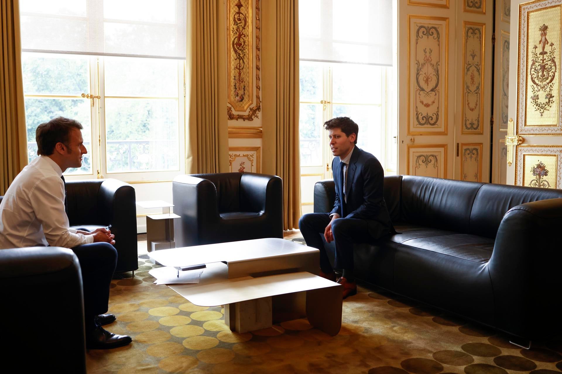 Sam Altman, CEO de OpenAI, con el presidente de Francia, Emmanuel Macron.