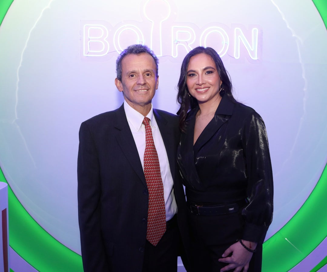 Dr. Carlos Moreno y Juanita Cajica,también asistieron al evento.