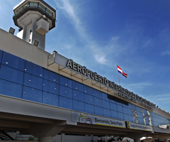 Aeropuerto Internacional Silvio Pettirossi en Asunción, Paraguay.