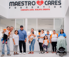 Fundación Maestro Cares, dirigida por Marc Anthony y Henry Cárdenas, CEO de CMN, Inc. y principal inversionista del Coliseo MedPlus Fundación Maestro Cares, dirigida por Marc Anthony y Henry Cárdenas, CEO de CMN, Inc. y principal inversionista del Coliseo MedPlus