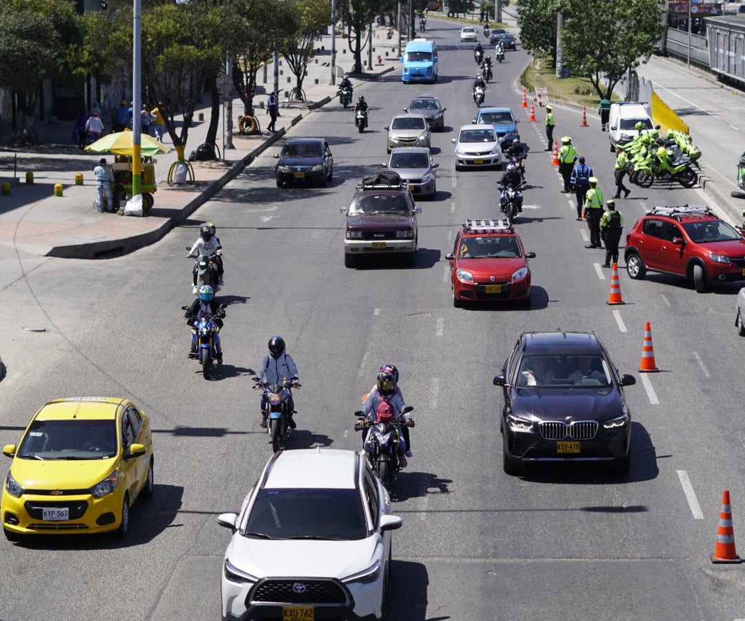 Movilidad en Bogotá en el pasado puente de Reyes