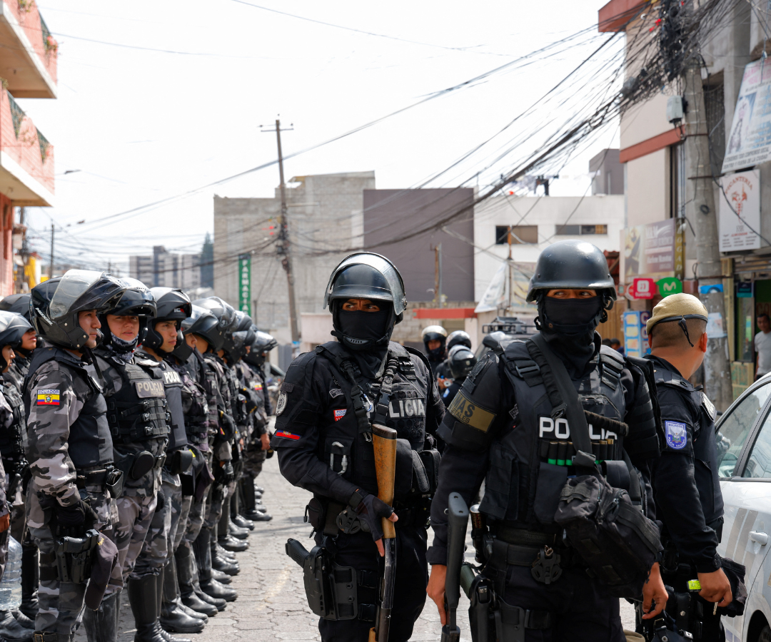 Fuerzas armadas se despliegan en Ecuador