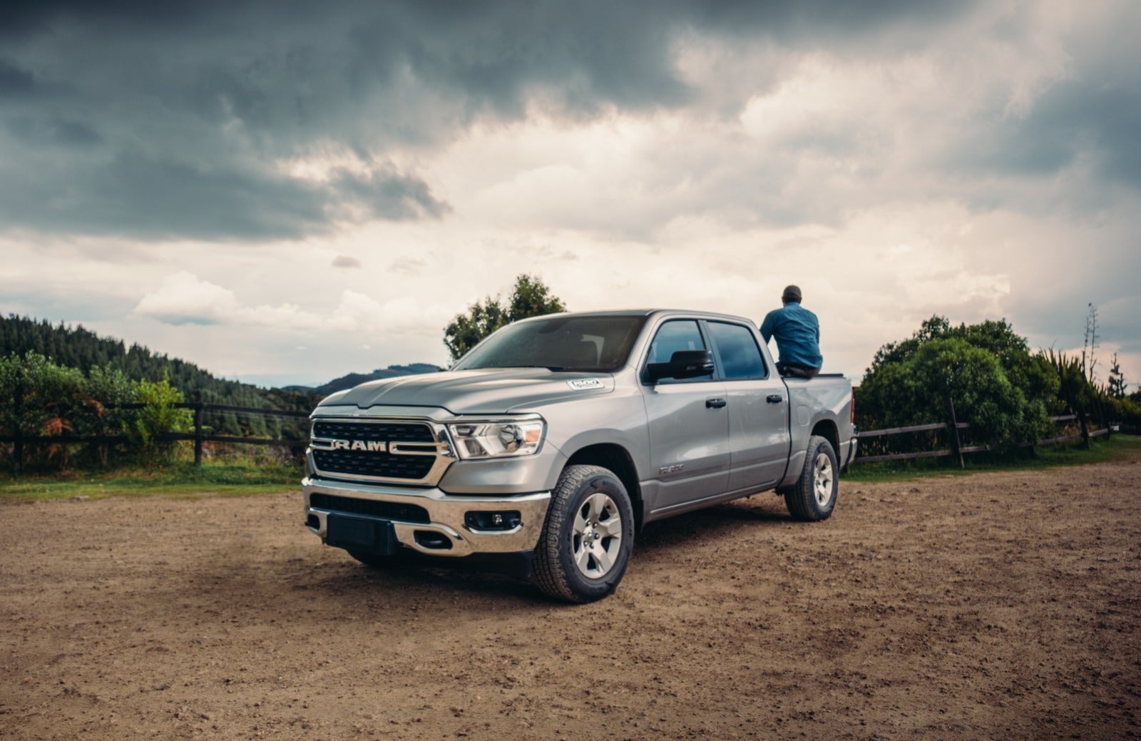 El nuevo modelo que llama la atención por su gran tamaño, combina pese a las dimensiones, su tecnología híbrida. 