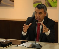 El Ministro de Transporte, William Camargo