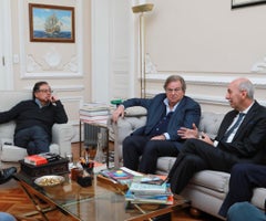 Gustavo Petro, presidente de la República; Jaime Gilinski, empresario; y Carlos Ignacio Gallego, presidente de Grupo Nutresa