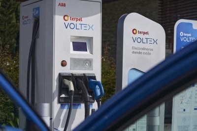 Terpel prepara la incursión del negocio en abastecimiento de energía para las motocicletas eléctricas.