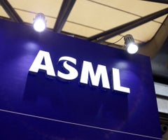 ASML recupera su puesto como tercera acción más valiosa de manos de Nestlé