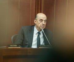 Álvaro Leyva suspendido por tres meses por la Procuraduría