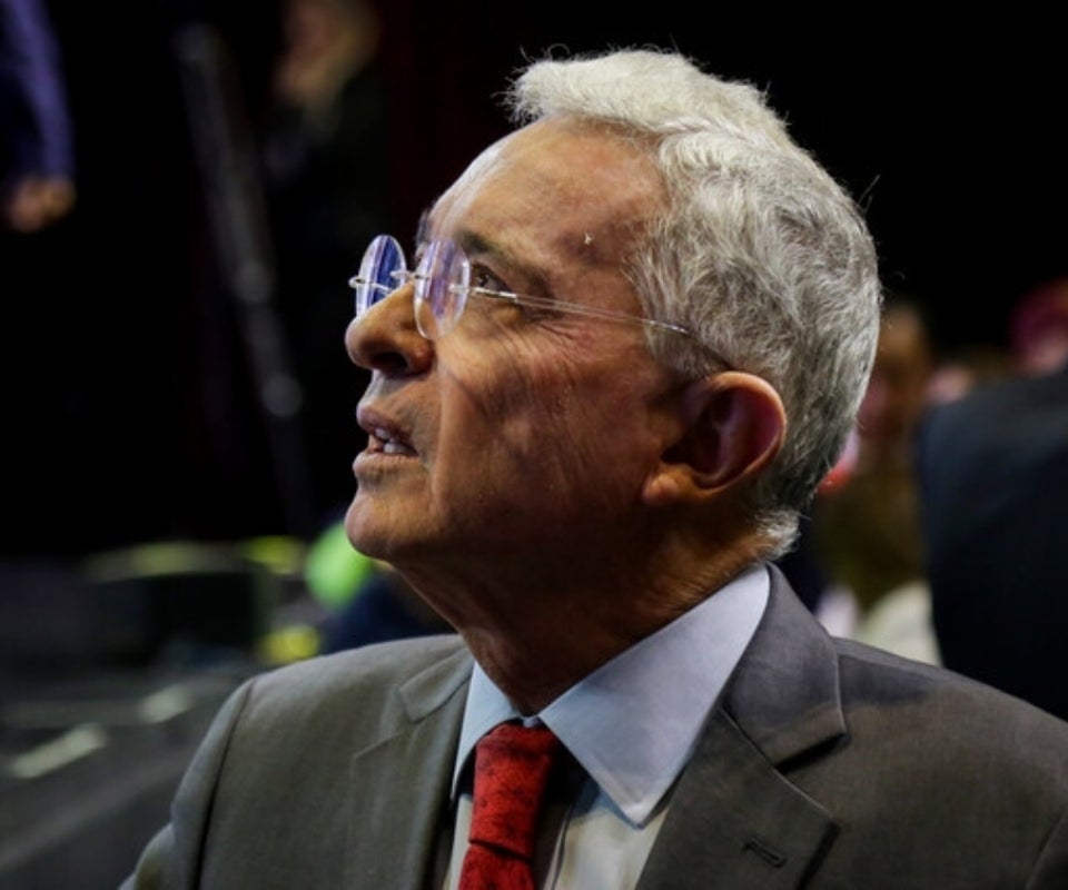 Uribe le respondió al presidente Gustavo Petro sobre pago de impuestos en sus tierras