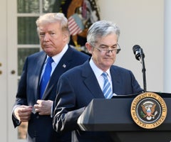 Trump dice que no volvería a nombrar a Powell presidente de Fed