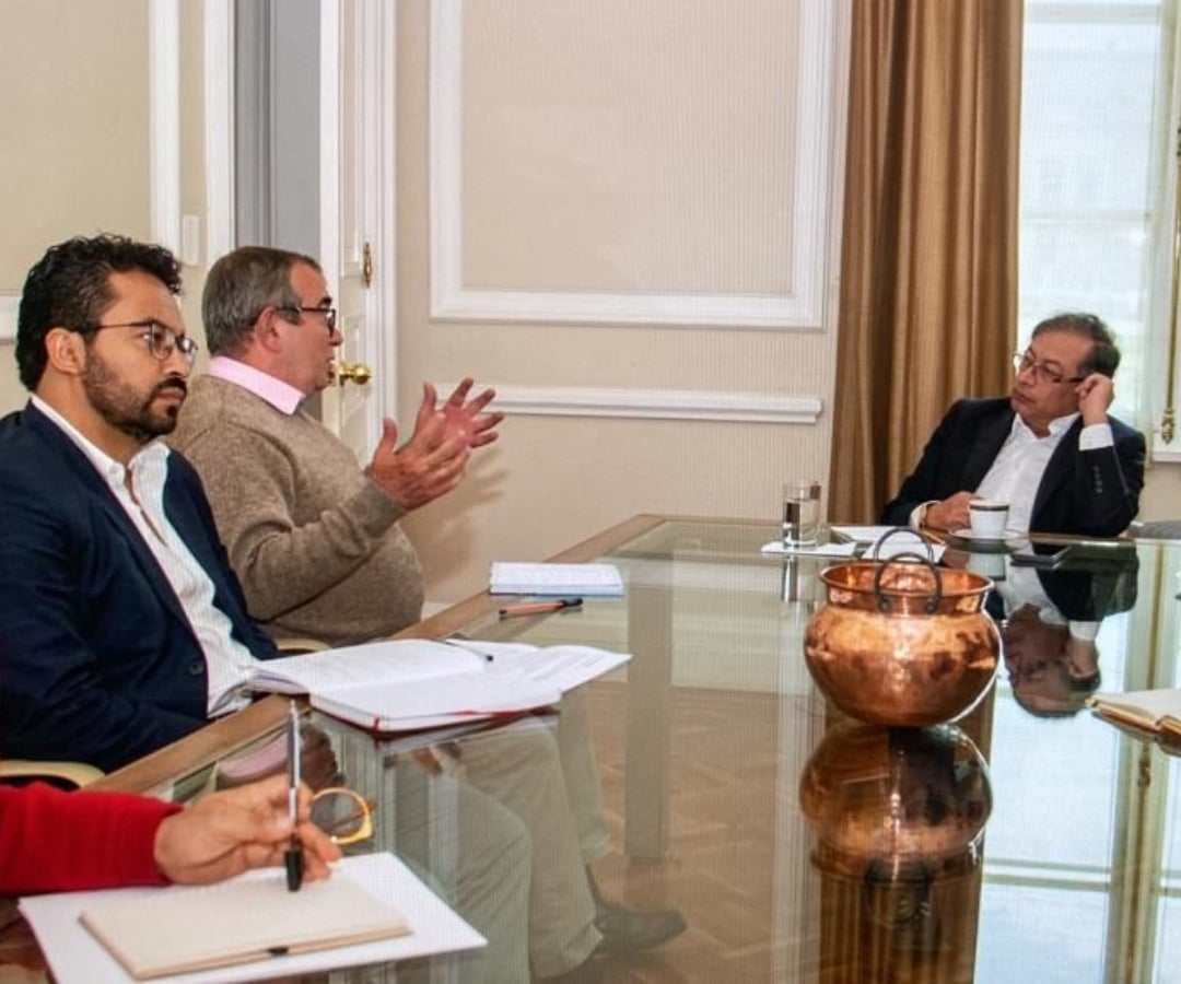Exintegrantes de las Farc piden al presidente Petro una reunión por decisiones de la JEP Exintegrantes de las Farc piden al presidente Petro una reunión por decisiones de la JEP