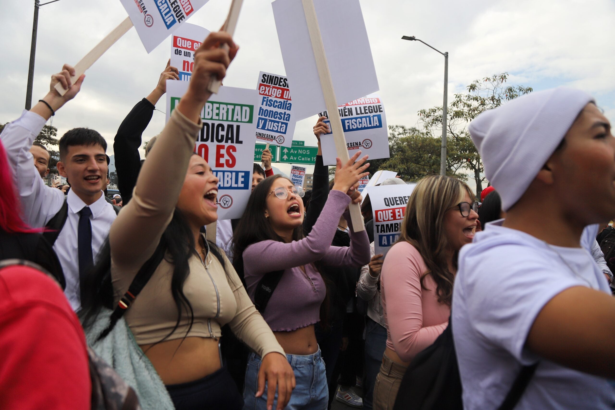 Manifestación para exigir elección de la nueva fiscal y en apoyo al gobierno