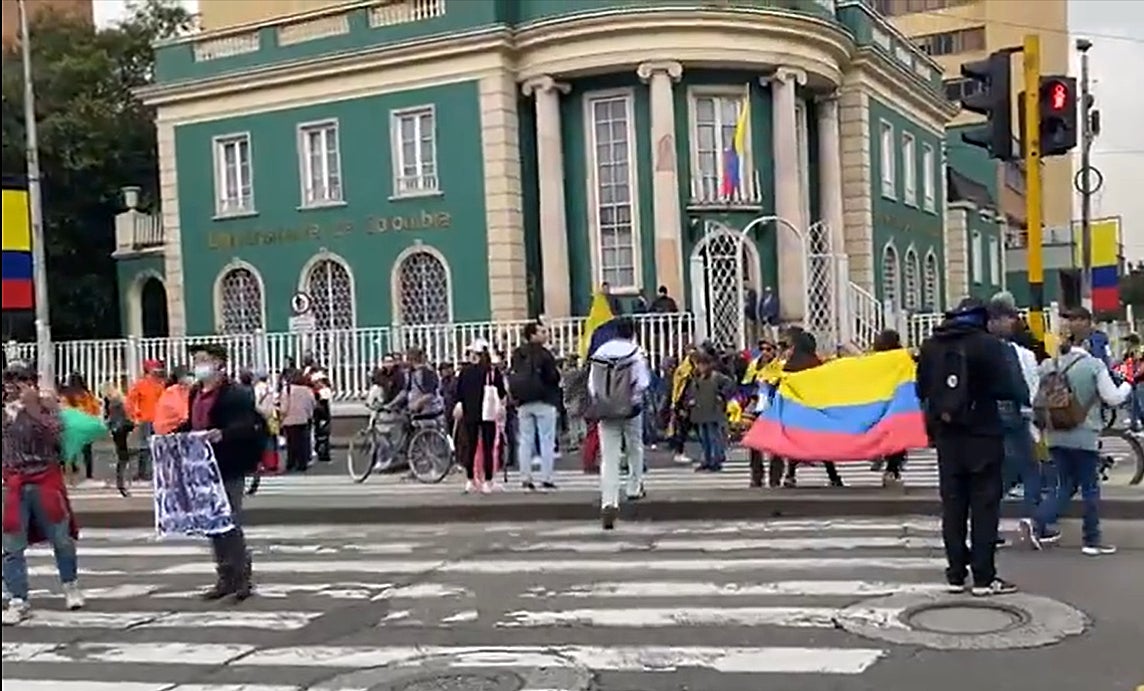 Manifestantes en la carrera séptima