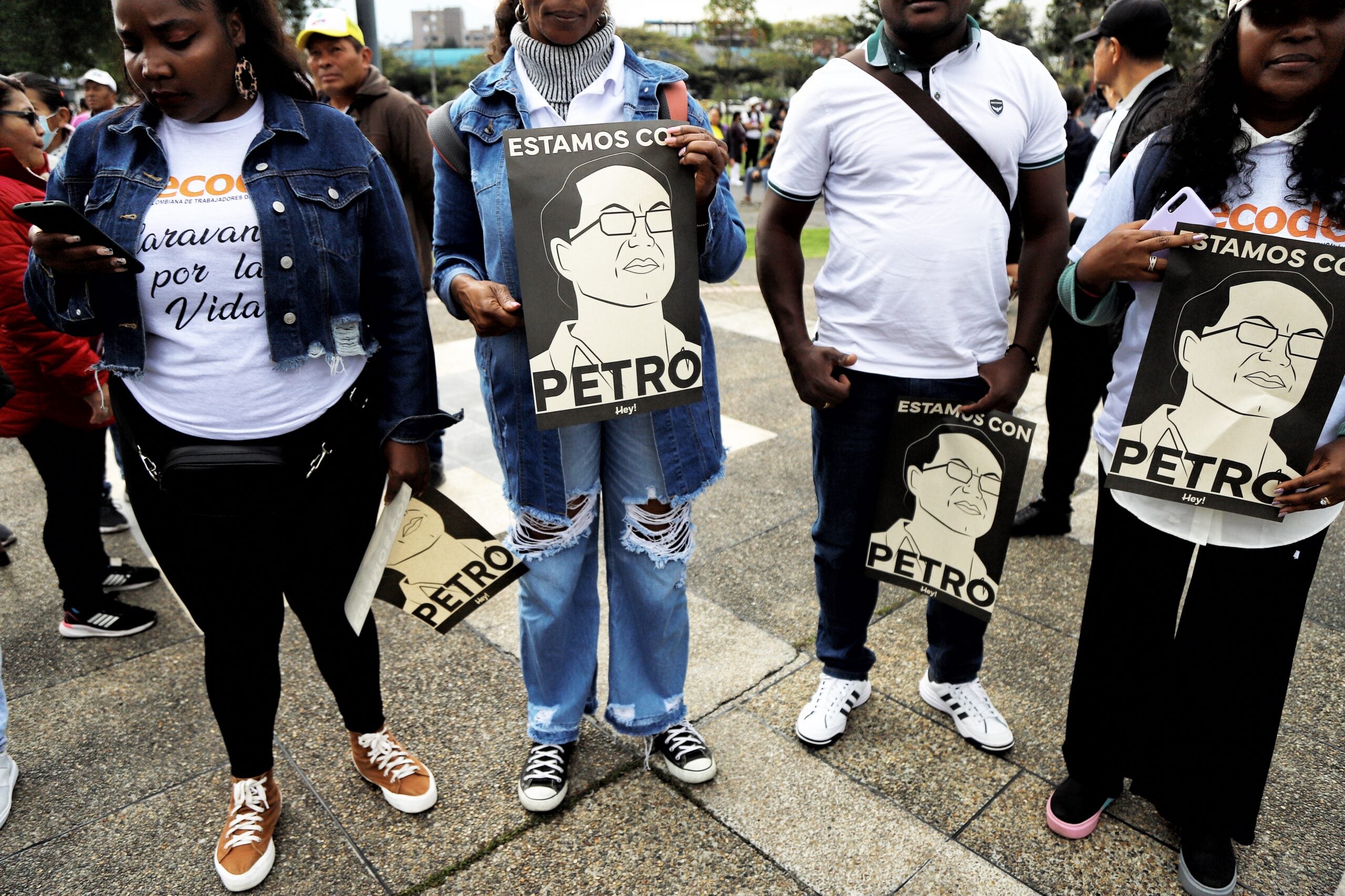 Manifestación para exigir elección de la nueva fiscal y en apoyo al gobierno