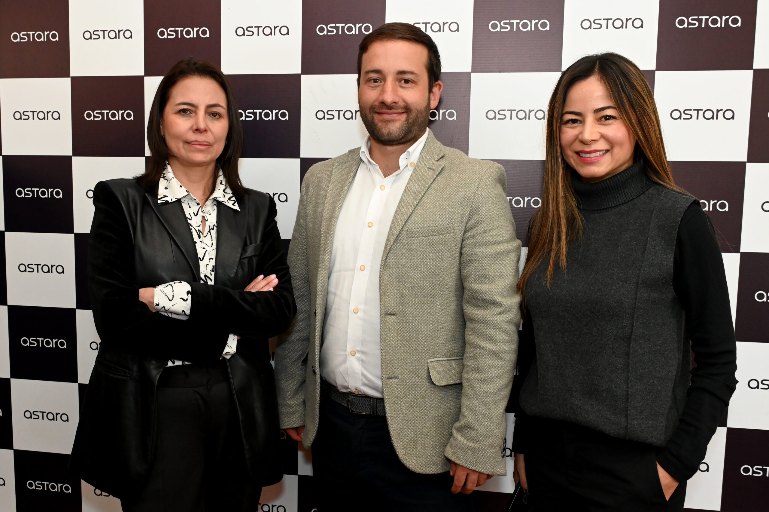 Rosario Gómez, periodista, y Carlos Montoya, periodista de La FM de RCN.