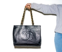 Una joven de 24 años gastó US$2.500 en un bolso vintage de Chanel.