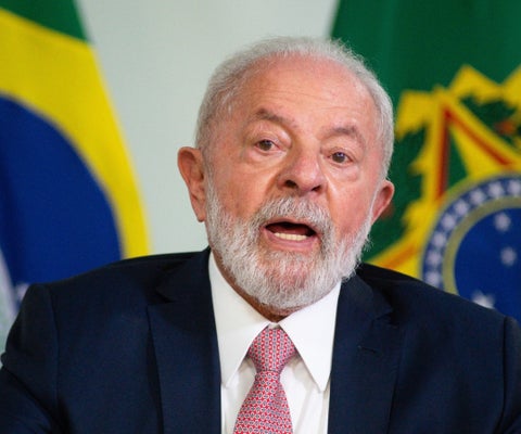 Brasil anuncia que apunta a reducir facturas de electricidad con fondos de Eletrobras