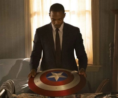 El nuevo Capitán América protagonizará una película en 2025, lo que supondrá su debut en la gran pantalla.