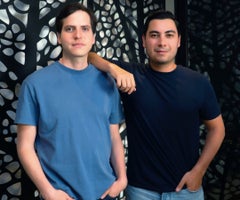 Alejandro Casas y Santiago Gómez, cofundadores de Simetrik