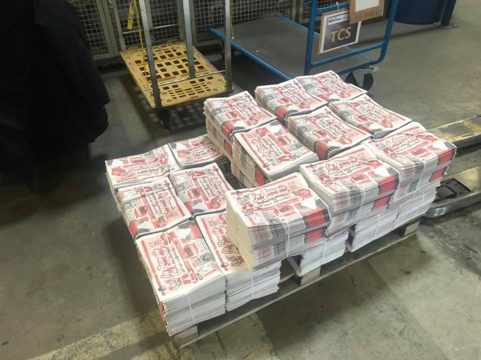 Ediciones de La Bougie du Sapeur, listas para distribuirse en Francia, como pasa cada 29 de febrero. 