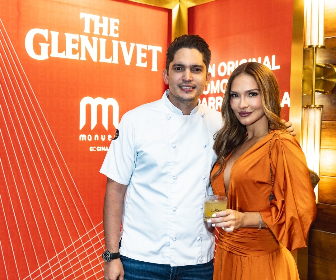 anuel Mendoza, chef y propietario de Manuel Cocina, y la actriz y modelo Kimberly Reyes.