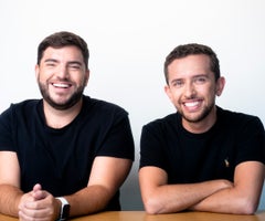 Juan Pablo Ortega y Juliaìn NuìnÞez, CEO y cofundadores de Yuno