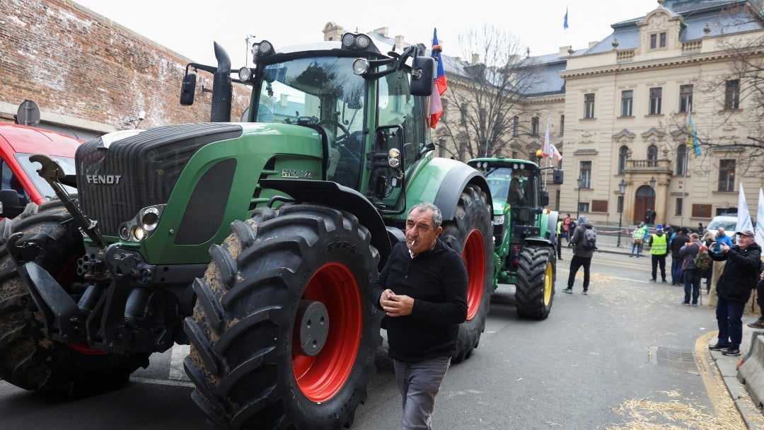 Agricultores protestando en Praga