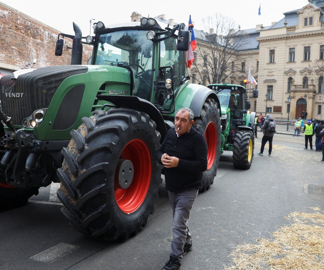 Agricultores protestando en Praga
