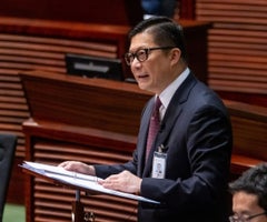 Hong Kong acelera una nueva ley de seguridad que contempla delitos como traición