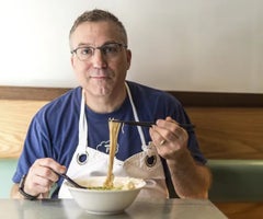Ivan Orkin, chef y copropietario de Ivan Ramen, en Nueva York.