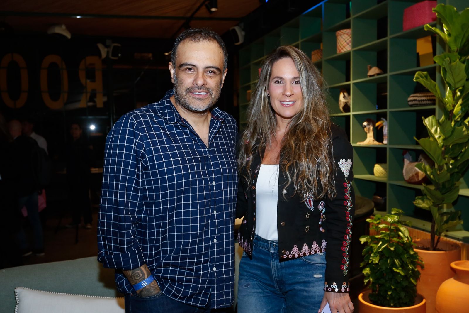 Jaime Ladino Rodríguez, director de Planificación y Compras en GroupM, y Adriana Dinado, directora de Planificación y Compras Trading en GroupM.