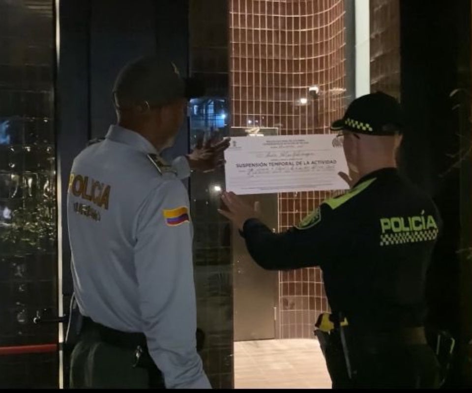 Polícia sella hotel por encontrar a extranjero con dos niñas