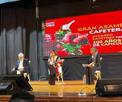 Germán Umaña, ministro de Comercio; Jhenifer Mojica, ministra de Agricultura y Aurora Vargas, ministra de Educación