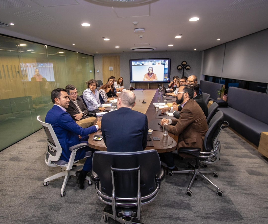 Andrés Camacho, ministro de Minas y Energía, en reunión con alcaldes y Gobernador de Cundinamarca