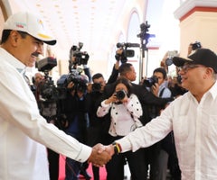 El presidente Gustavo Petro junto a su homólogo Nicolás Maduro