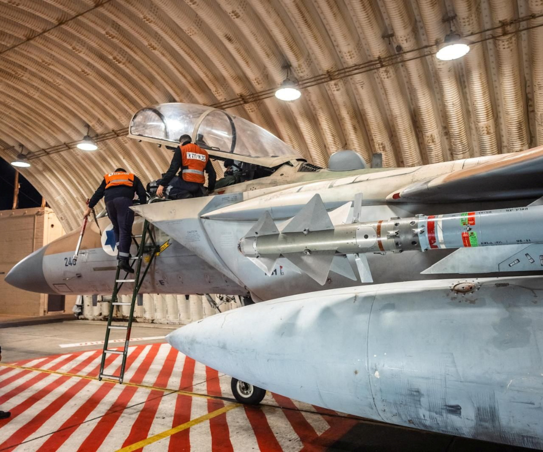 Fotografía de un F-15 Eagle de la Fuerza Aérea israelí tras una misión de interceptación de un atentado contra Irán