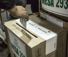 Colombianos residentes en el exterior están habilitados para votar Colombianos residentes en el exterior están habilitados para votar