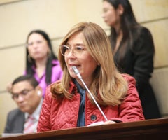 Senadora, Norma Hurtado