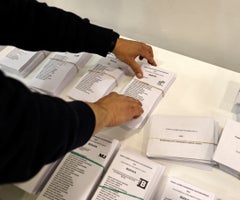 Partido independentista EH Bildu podría ganar las elecciones regionales en el País Vasco
