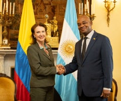 el canciller interino de Colombia, Luis Gilberto Murillo, y la ministra de Relaciones Exteriores de Argentina, Diana Mondino