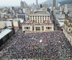 Marchas congregadas en la Plaza de Bolívar