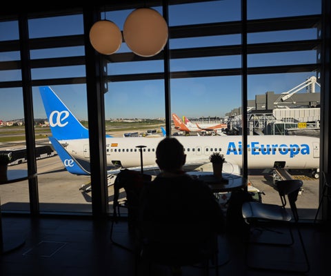 Las cesiones de International Airlines Group para comprar Air Europa son insuficientes