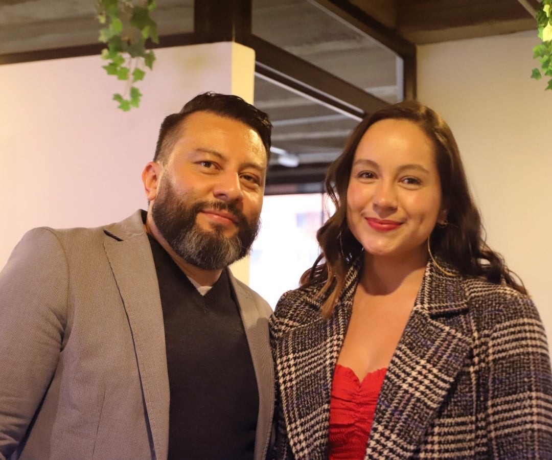 En la foto están Edwin Combita, coordinador de marketing de Tivit, y Daniela Romero, consultora de MGC Colombia.